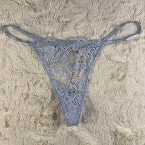 Victoria's Secret Dream Angels Medium Blue Lace V String Panty Rhinestone Bow